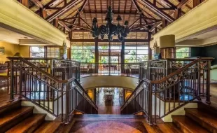 Nusa Dua Beach Hotel & Spa 5*