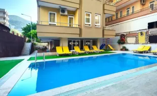 Kleopatra Alis 3*